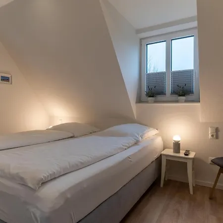 Appartementhaus Olsdorfer Straße Glücksmomente Oben *